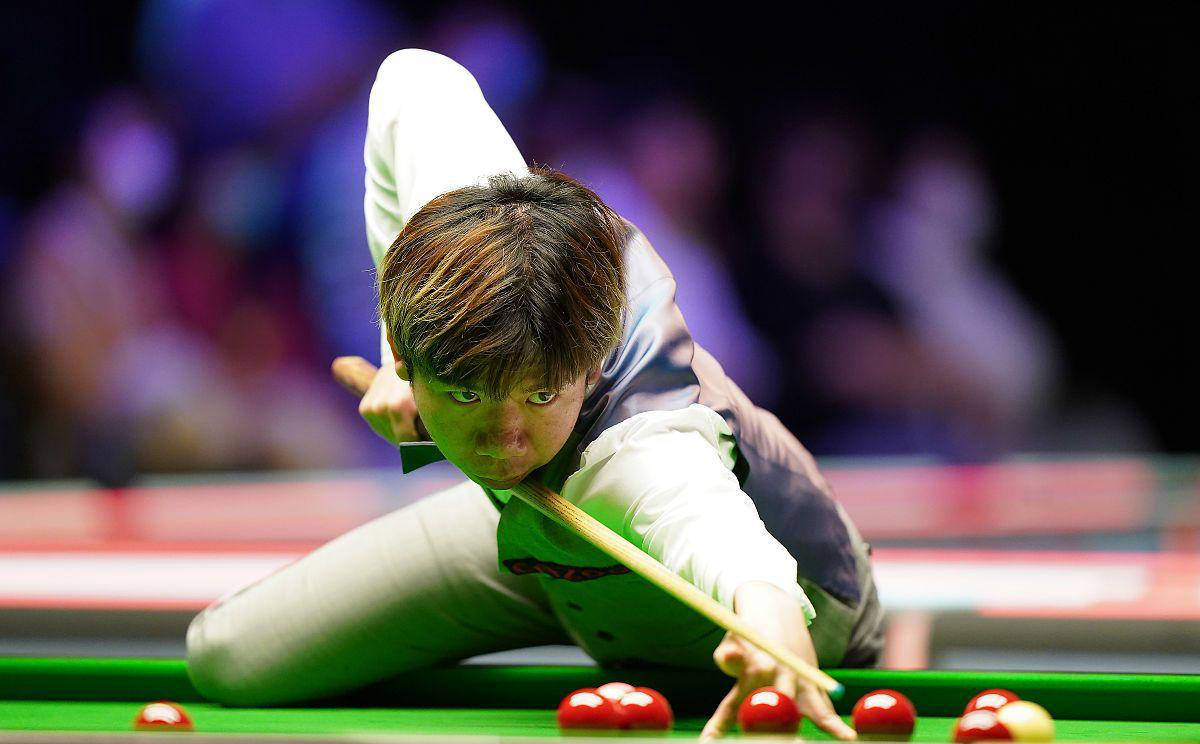 斜线调动打 斜线调动打