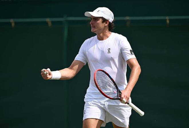 明了自己在 明了自己在