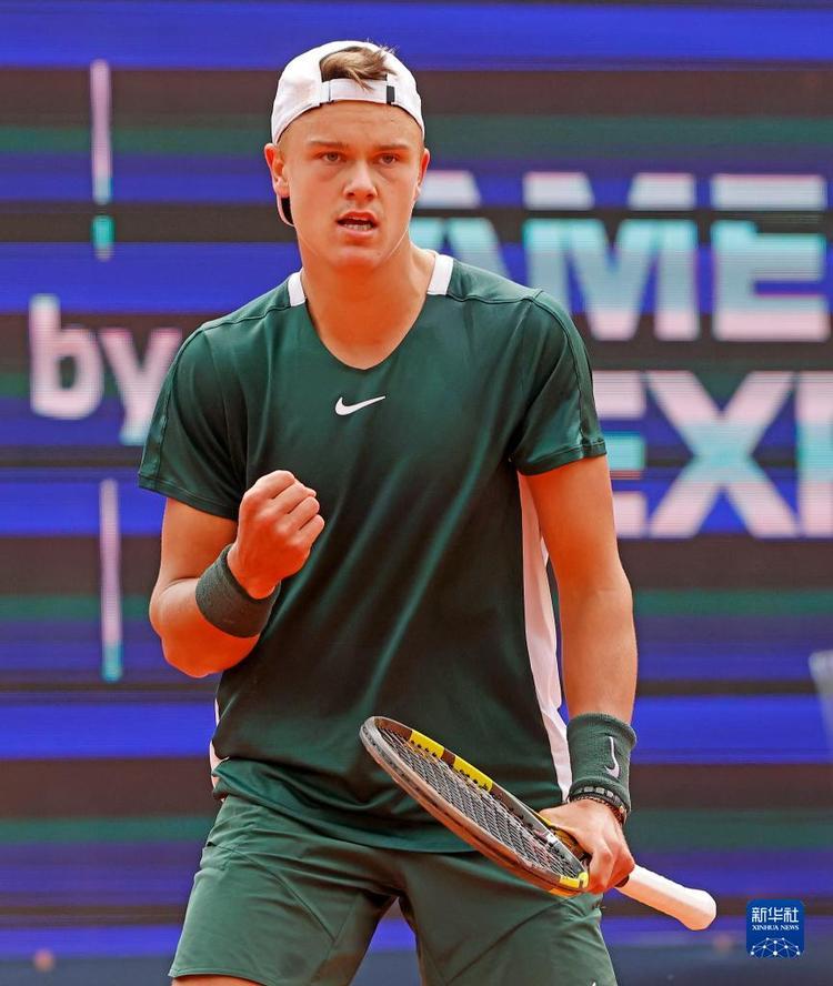 除此之外 除此之外