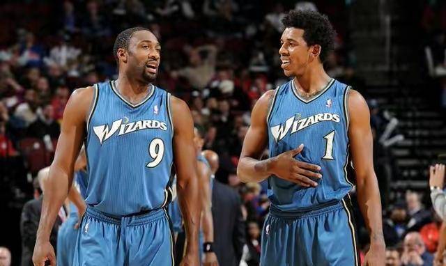 输入参赛号 输入参赛号