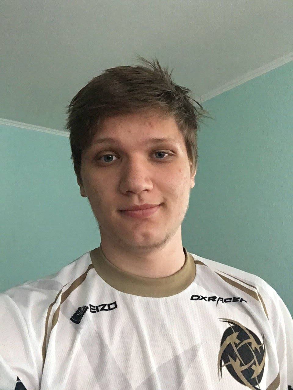 球队通过稳 球队通过稳